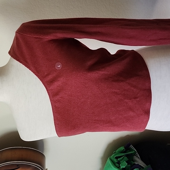 Pacsun Me to We Essentials Ribbed One-Shoulder Crop Top - Picture 3 of 8